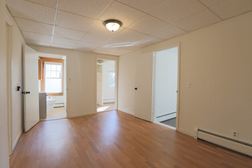 Building Photo - 56 E Spring St