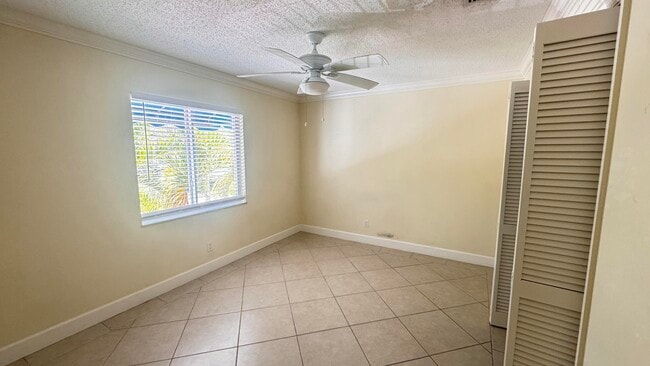 Building Photo - 1727 Jimmy Buffett Mem Hwy