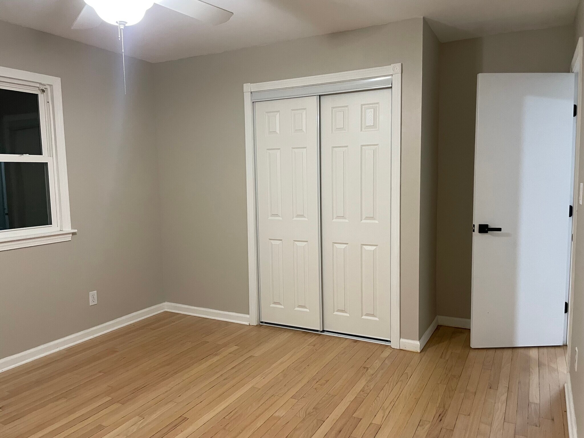 Building Photo - 7 Donna Ave