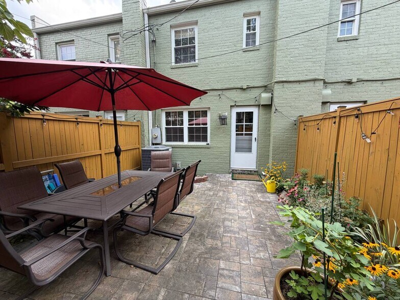 Alley view of patio - 1723 N Cliff St