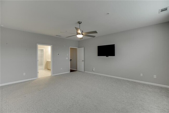 Building Photo - 3905 Danube Ln