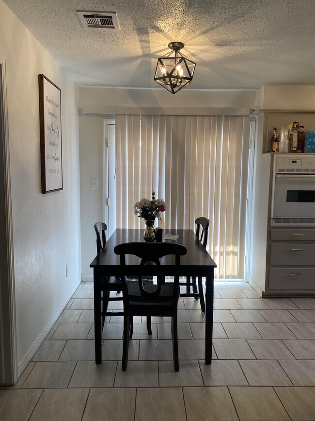 Building Photo - 969 Barkley Cir