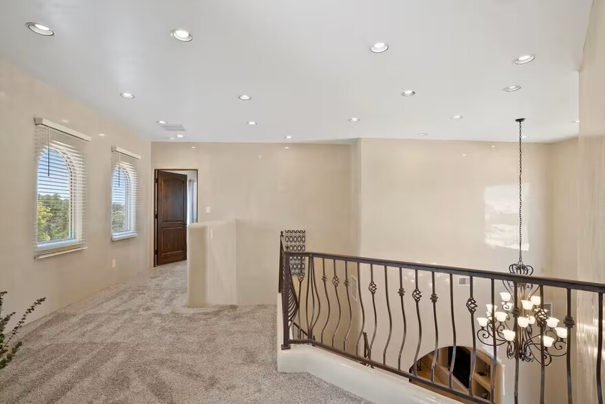 Building Photo - 2409 Rice Ave NW