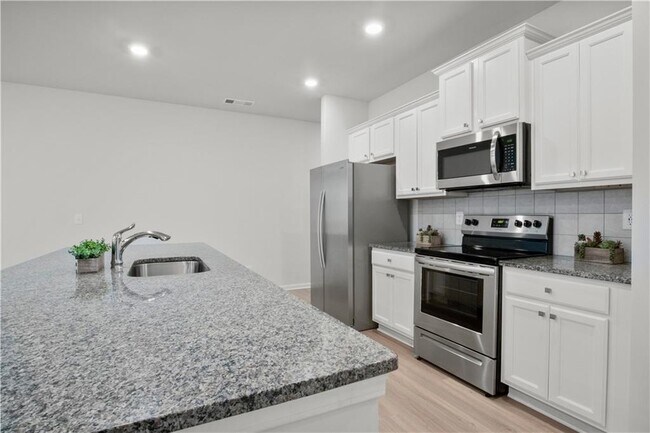 Building Photo - 239 Turner Ln