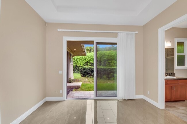 Building Photo - Ohai Estates 4 Bed 4.5 Bathroom Home Avail...
