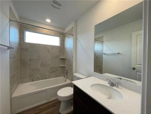 Building Photo - 110 Mountain Maple St