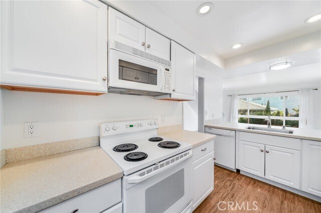 Building Photo - 34041 Granada Dr