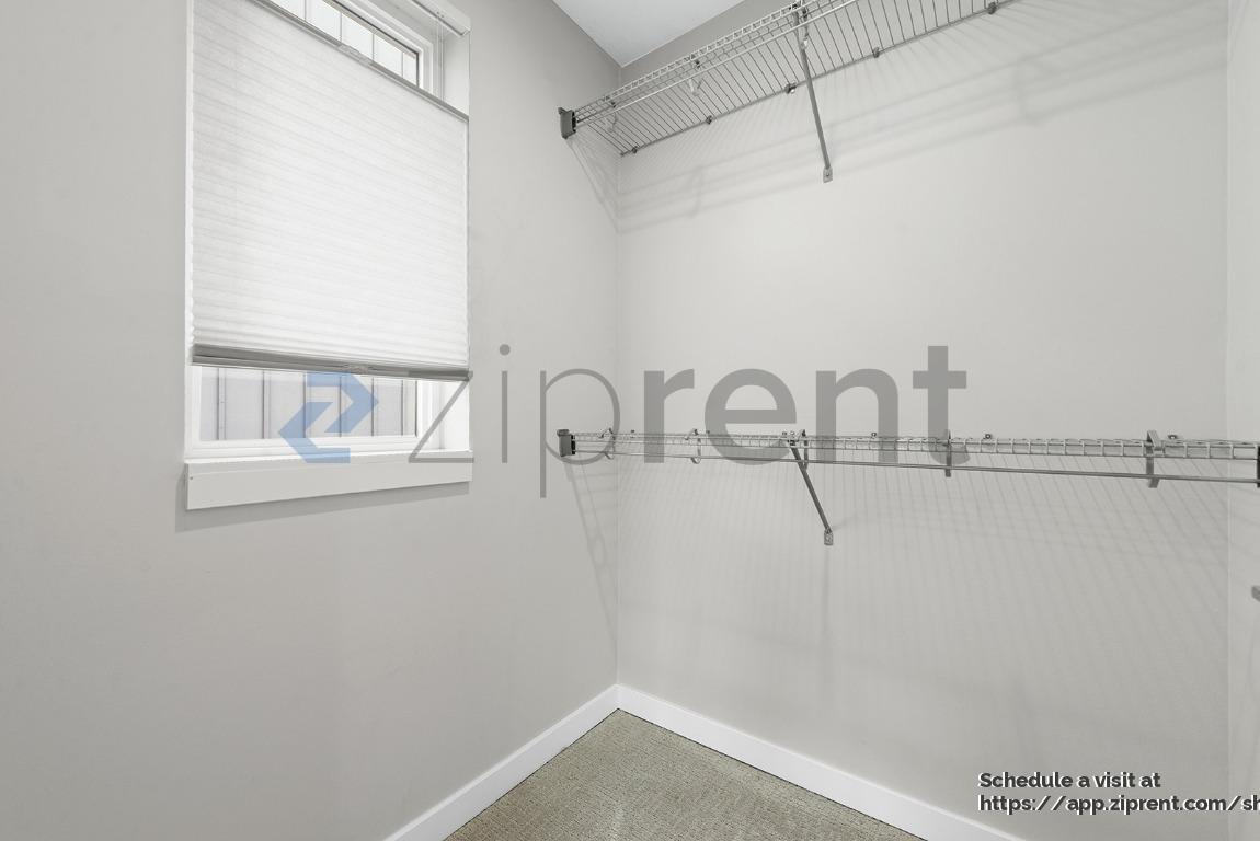 Building Photo - 2725 S Norman St