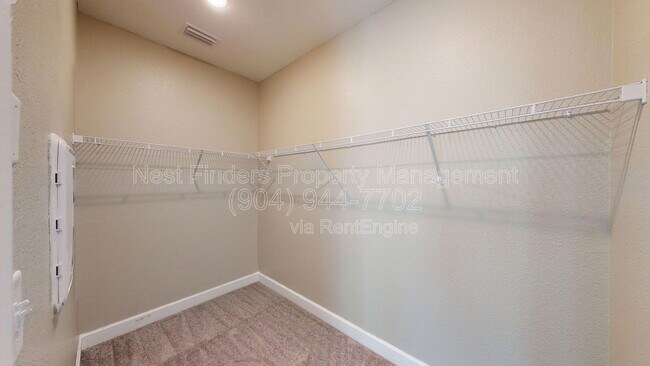 Building Photo - 333 Cedar Elm Wy