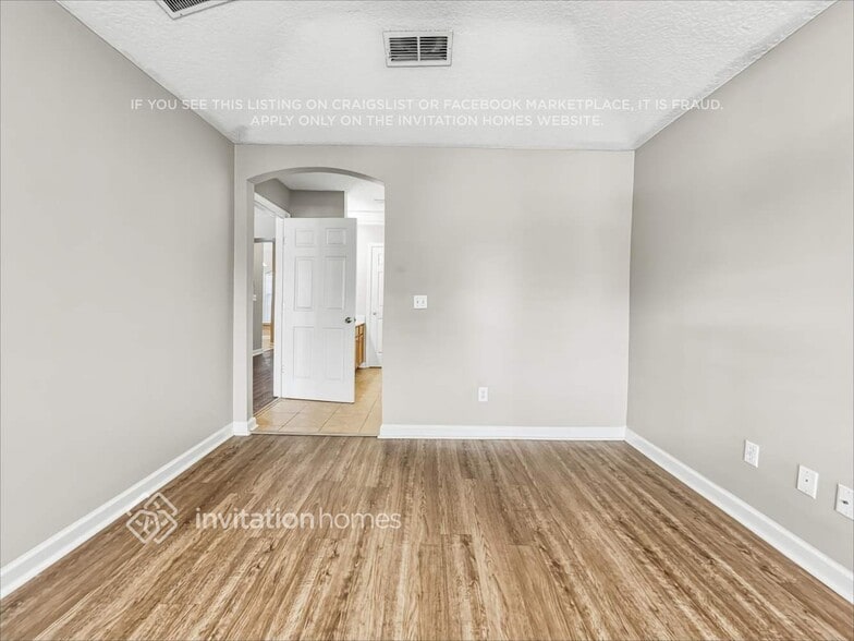 Building Photo - 993 Oak Arbor Cir