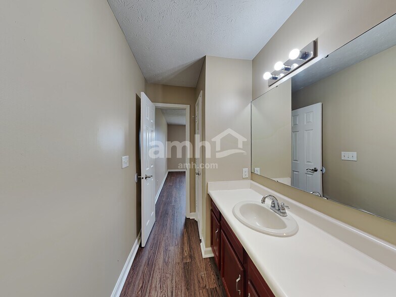 Building Photo - 4383 Arlington Cir