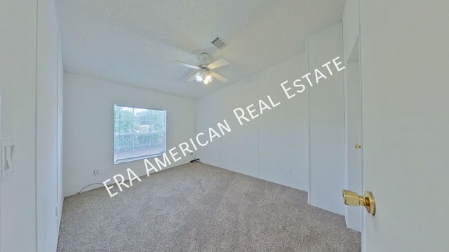 Building Photo - 189 Benjamin St