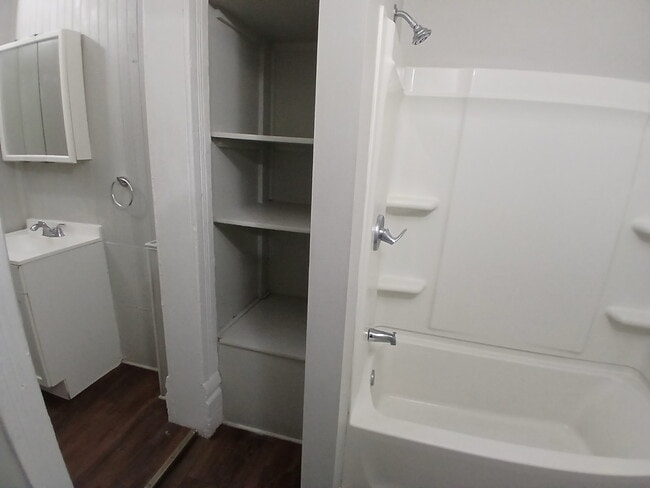 Building Photo - 510 S St Joseph St