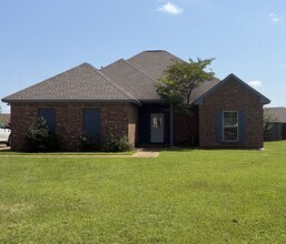 Building Photo - 138 Palin Drive