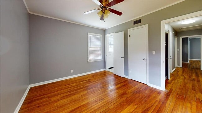 Building Photo - 1117 Newton St