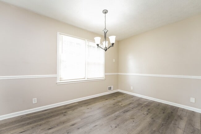 Building Photo - 3387 Pembrook Farm Way SW