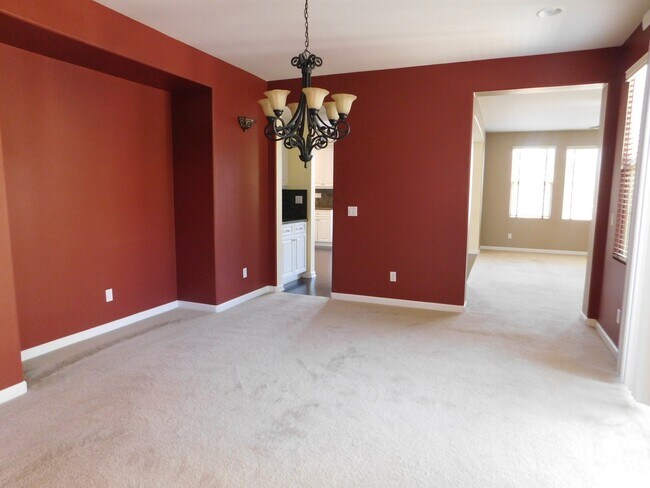 Building Photo - San Marcos 5Br Executive House Avail $6690 TEXT 858-774-1574