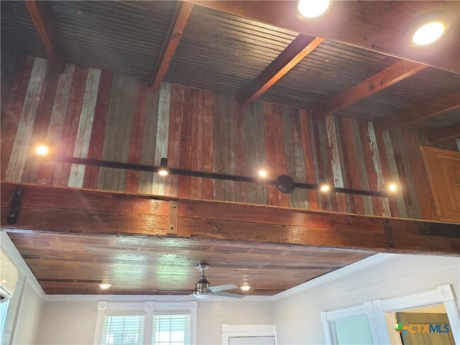 Building Photo - 7830 Barbarosa Rd