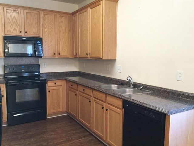 Building Photo - 8523 Greenware Trl