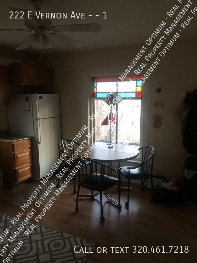 Building Photo - 222 E Vernon Ave