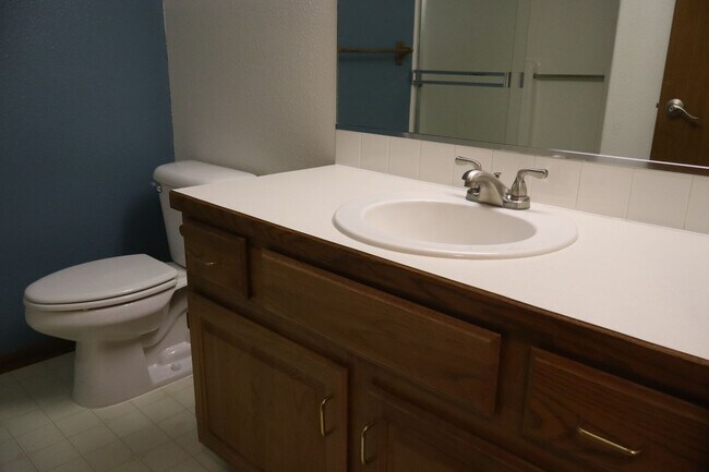Building Photo - Beautiful 4 Bedroom Home in Midtown Fort C...