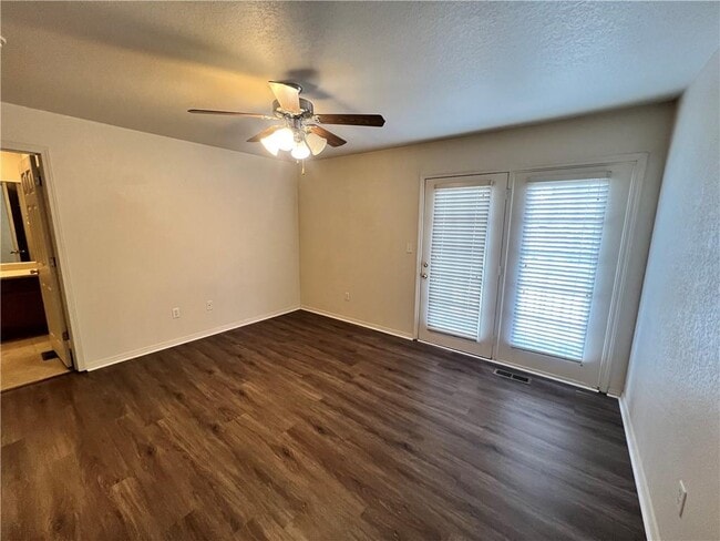 Building Photo - 2299 Skyler Dr