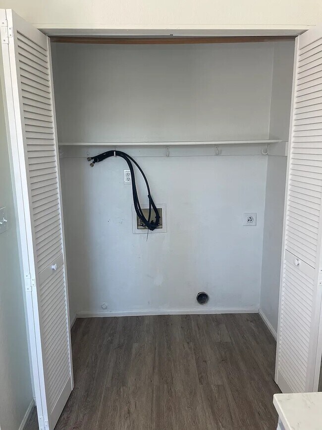 Building Photo - 3765 W Koshare Ln