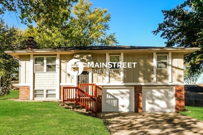 Primary Photo - 3 Bedroom Pet-Friendly Home in Blue Springs, MO with Main Street Renewal