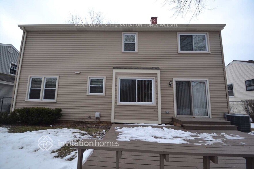 Building Photo - 1225 Dayton Rd