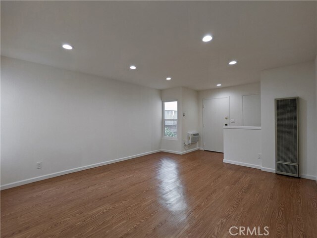 Building Photo - 1159 Linden Ave