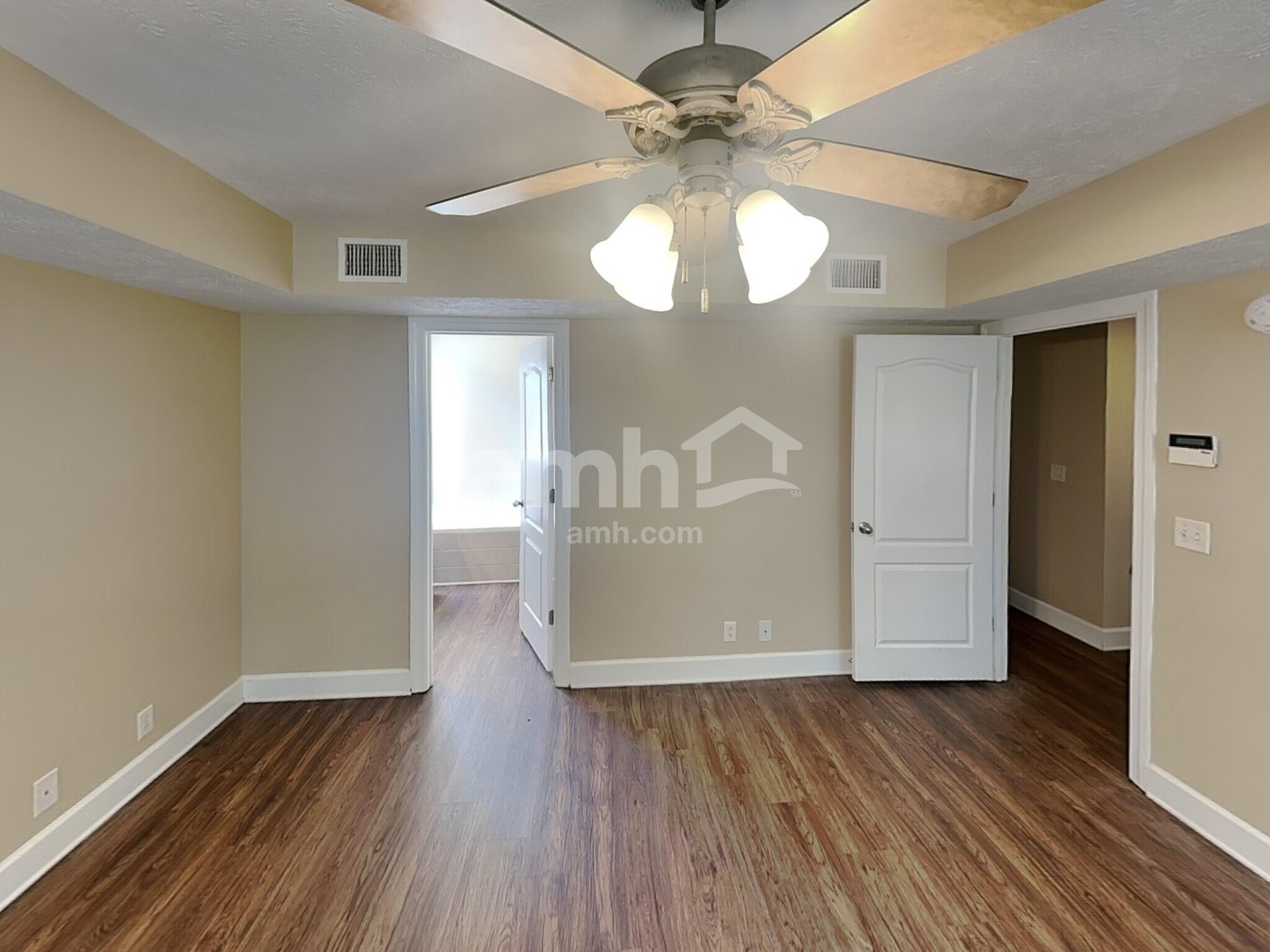 Building Photo - 2140 Aberdeen Cir