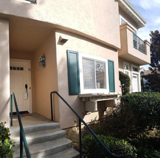 Building Photo - Bright and Airy 2-Bedroom, 2-Bathroom Condo