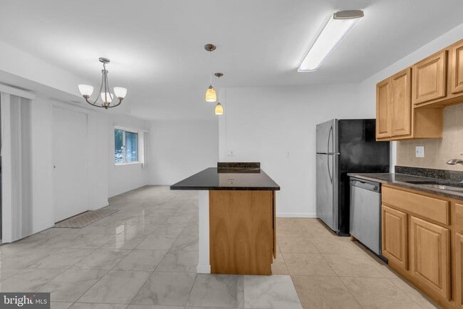 Building Photo - 12413 Braxfield Ct