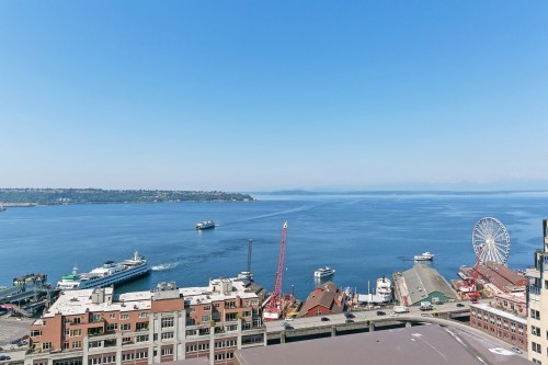 Building Photo - Madison Tower & Hotel 1000 - 1 bedroom + den
