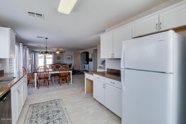 Building Photo - 3868 W Carlos Ln