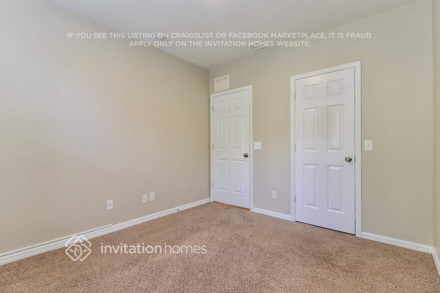 Building Photo - 1220 Charlesworth Dr