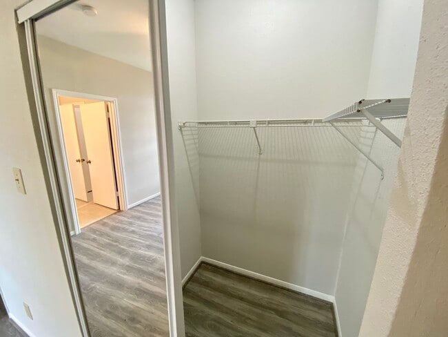 Building Photo - 2121 El Paseo St