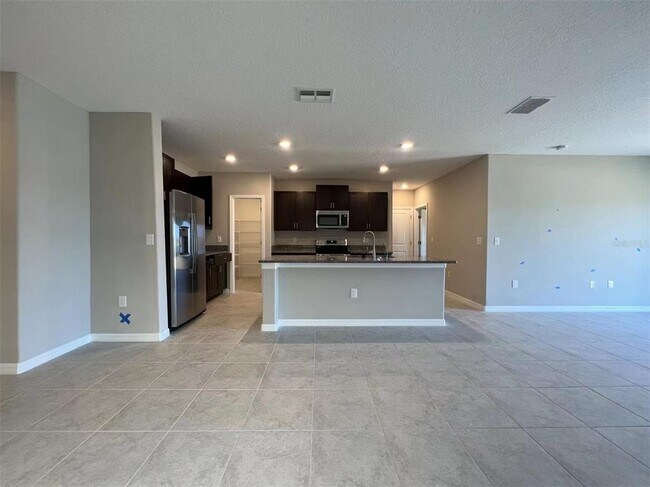 Building Photo - 15621 Spice Key St