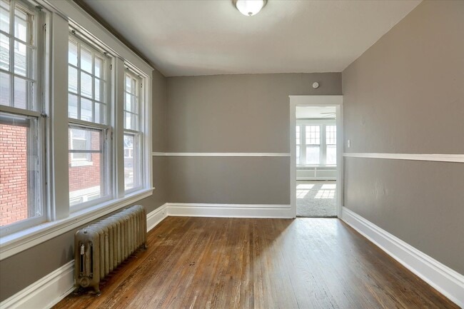 Building Photo - 2038 Market