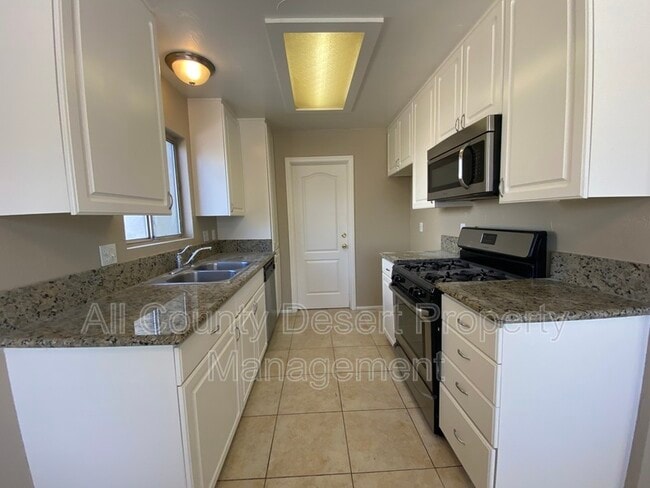 Building Photo - 31425 Avenida El Mundo