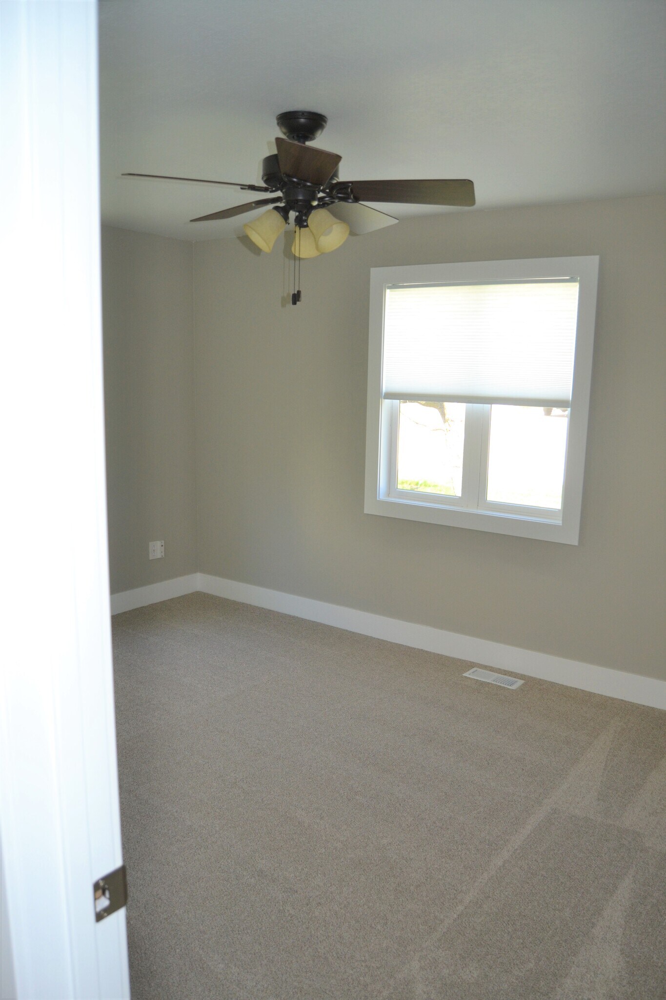 First level primary bedroom - 212 Wilson St