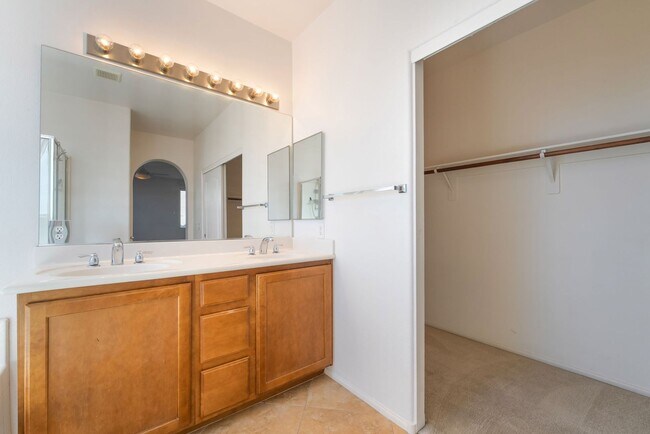 Building Photo - 5258 Andreas Canyon Ct