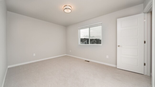 Building Photo - Townhome in Greenways at Sand Creek