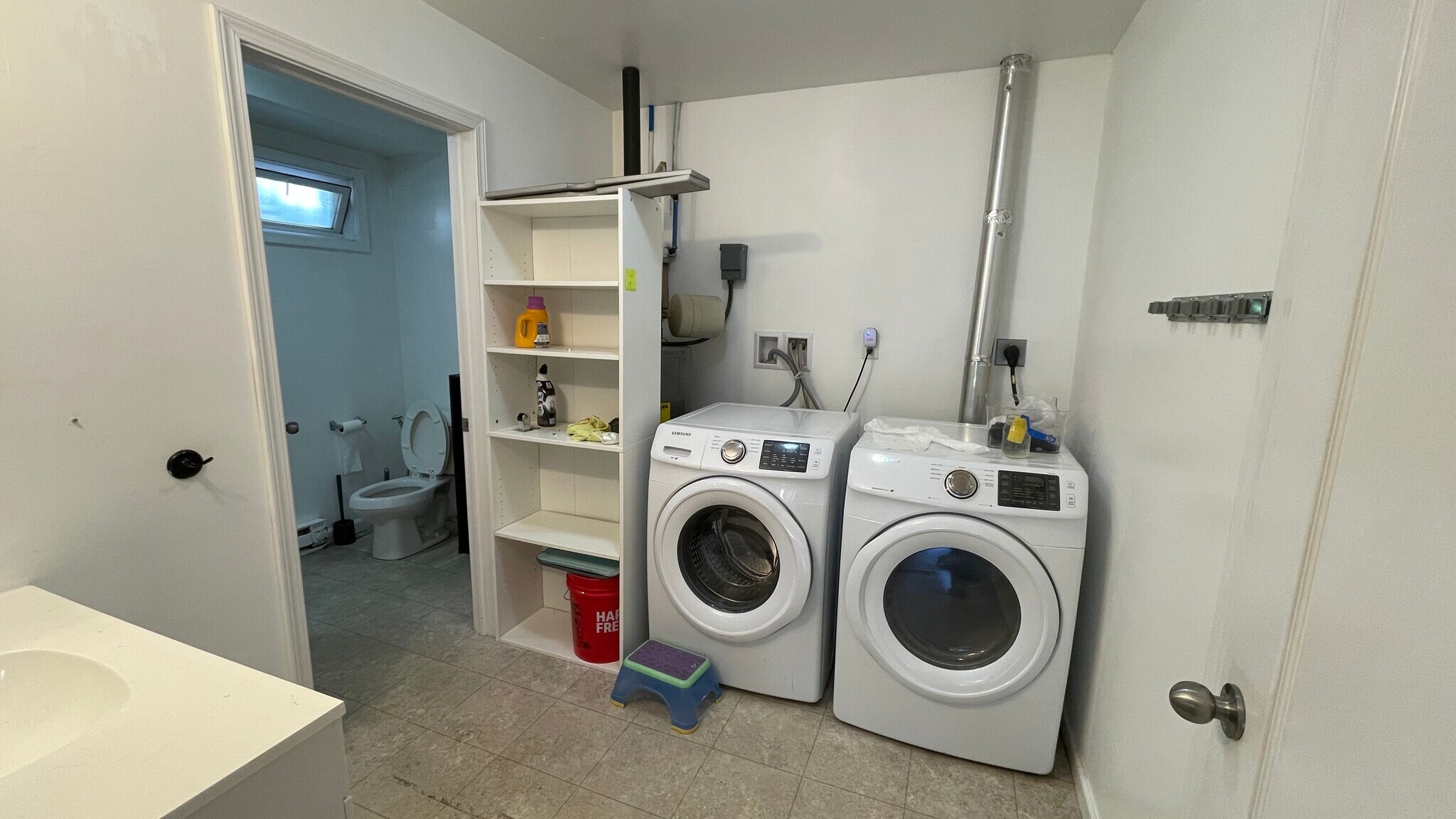 Building Photo - 12 Peregrine Way