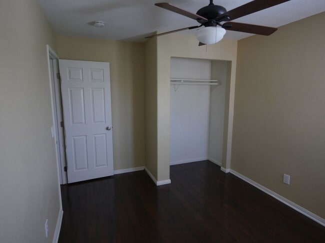 Building Photo - 5838 Mimosa Ct
