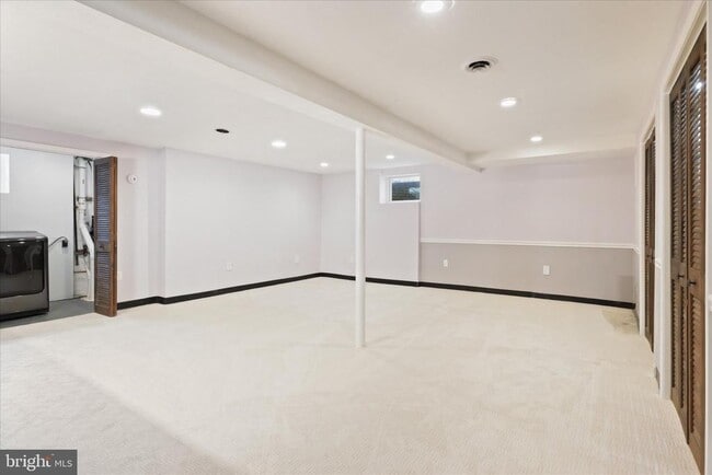 Building Photo - 6543 Cedarwood Ct