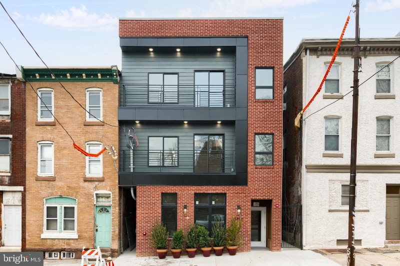 Building Photo - 3915 Ridge Ave