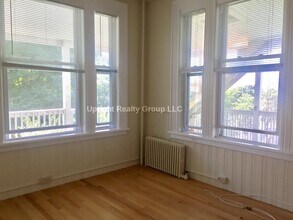 Building Photo - Nahant Property