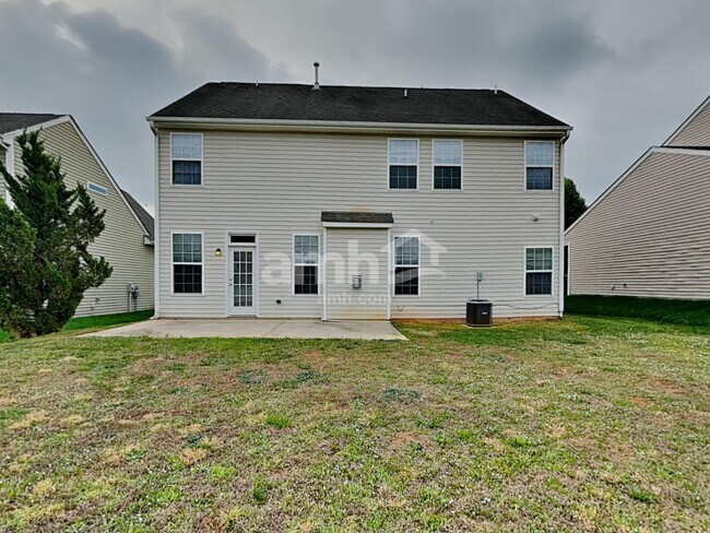 Building Photo - 114 Fining Ct