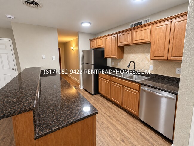 Building Photo - 5332 Marsh Dr